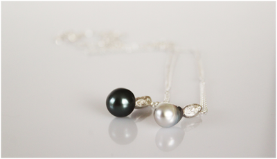 Necklaces with cultured tahiti pearls and silver