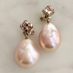 Fresh water pearls with 18k white gold